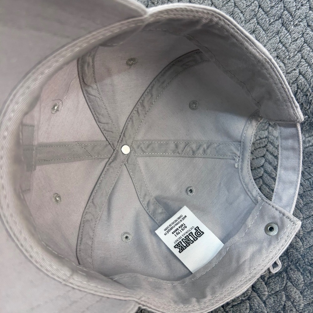 Victoria's Secret Pink Rubber Logo Patch Womens Grey Baseball Cap Adjustable OS - Picture 3 of 6